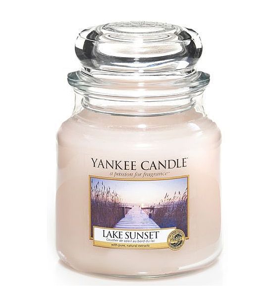 Vonná svíčka Yankee Candle Lake Sunset classic střední 411g/90hod