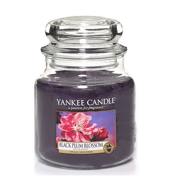 Vonná svíčka Yankee Candle Black Plum Blossom classic střední 411g/90hod
