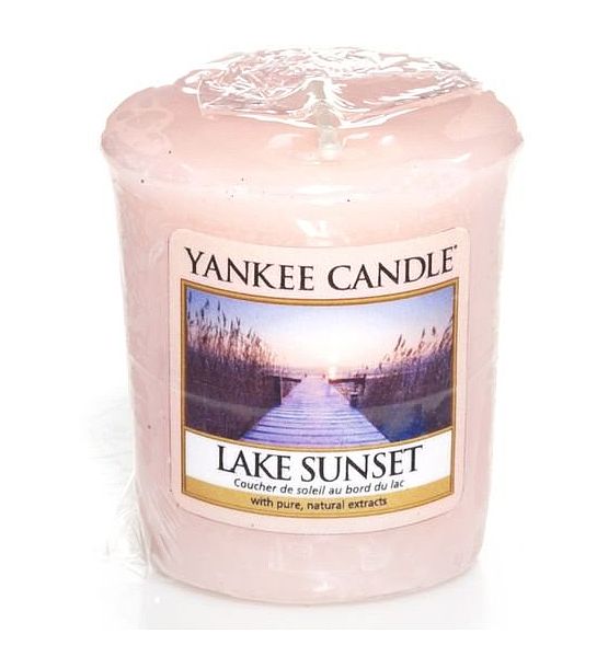 Vonná votivní svíčka Yankee Candle Lake Sunset 49g/15hod