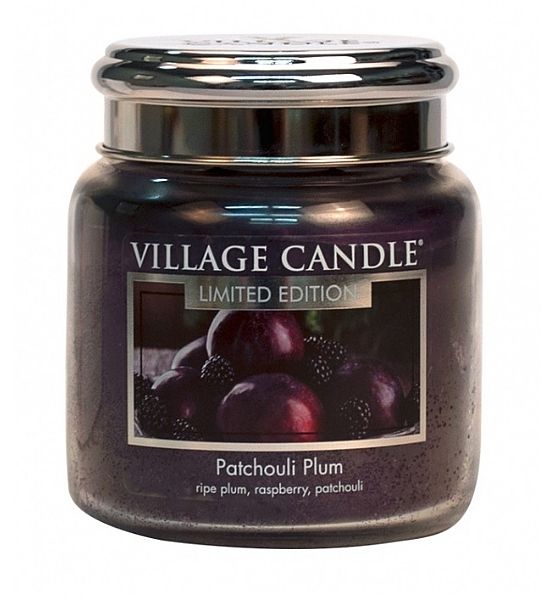 Vonná svíčka Village Candle, Švestka a pačuli - Patchouli Plum střední - 390g/105 hodin