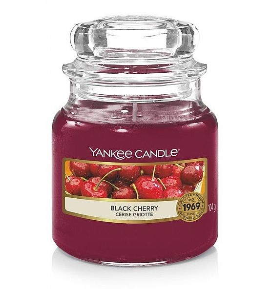 Vonná svíčka Yankee Candle Black Cherry Classic malý 104g/30hod