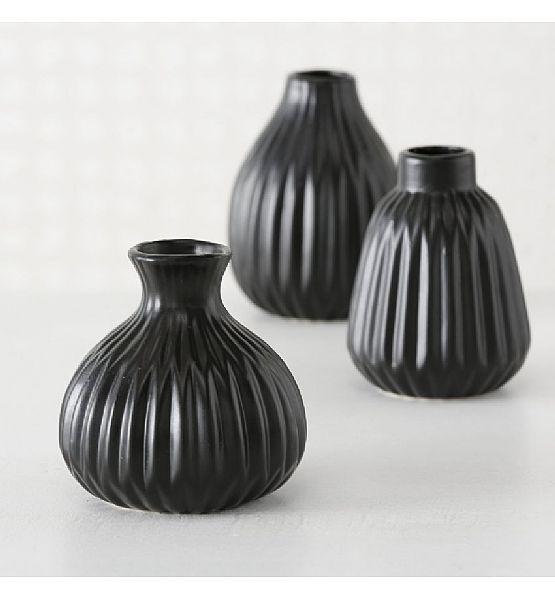 Váza Esko, výška 12 cm, černá, porcelán, 3 druhy, cena za 1 ks