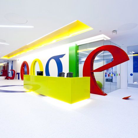 Londýnská kancelář Googlu na pláži