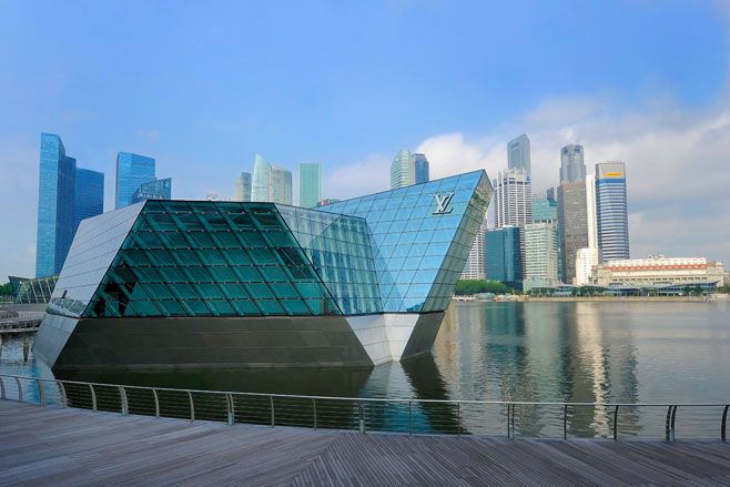 Louis Vuitton Island ozdobou zátoky i celého Singapuru